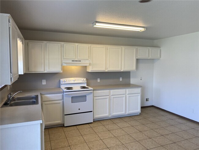 Building Photo - 3128 Jerri Ln