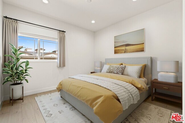 Foto del edificio - 5019 W Maplewood Ave