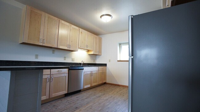 Foto del edificio - 415 N Henry St