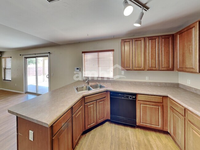 Foto del edificio - 8530 E Pena Blanca Dr