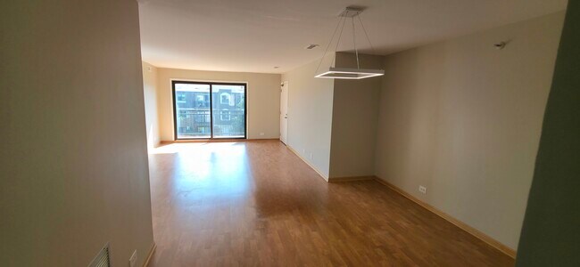 Foto del edificio - 4130 Cove Ln