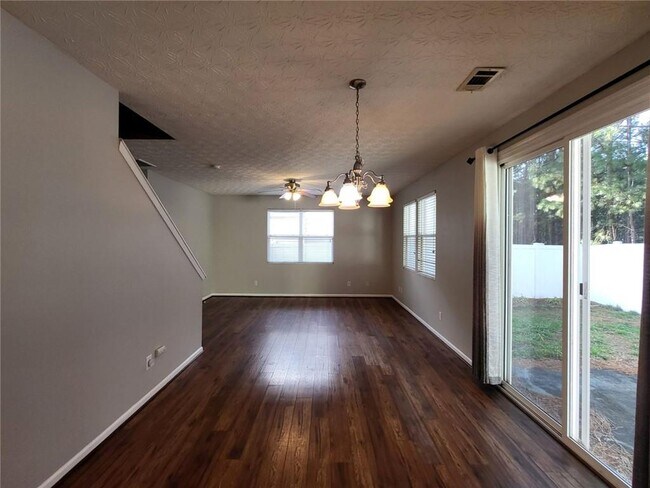 Foto del edificio - 402 Chatooga Ln