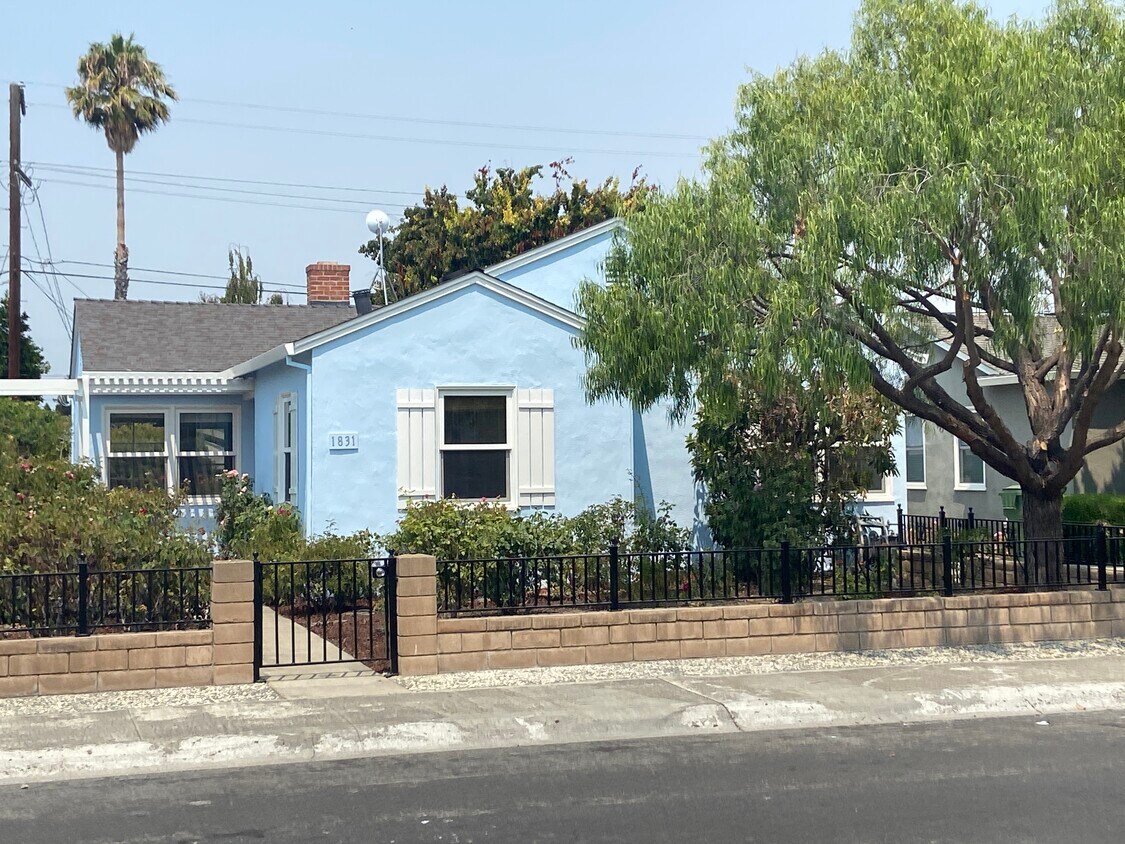 Primary Photo - 1831 Catherine St