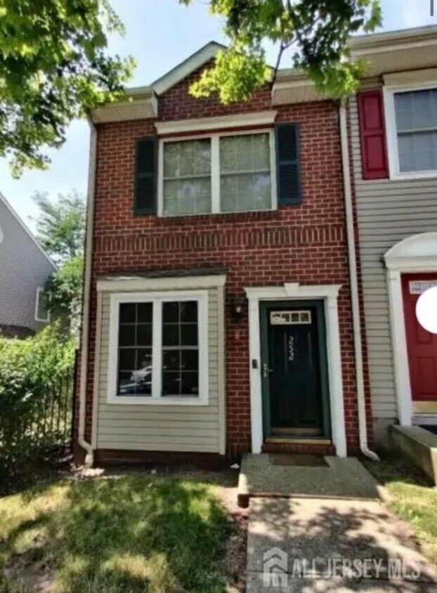 Foto principal - 252 W Kinney St