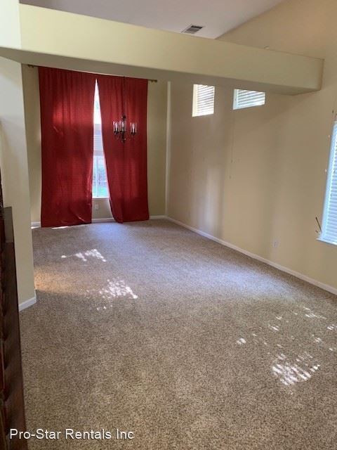 Building Photo - 4 br, 3 bath House - 875 Willow Circle