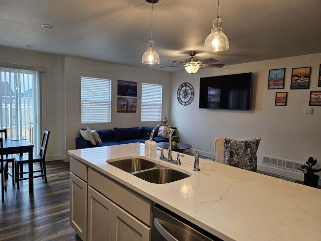 Foto del edificio - 1235 Rabbit Brush Trl