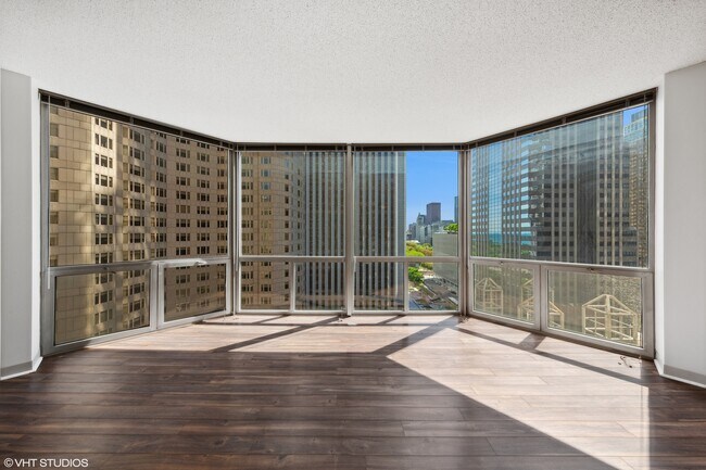 Foto del edificio - 222 N Columbus Dr
