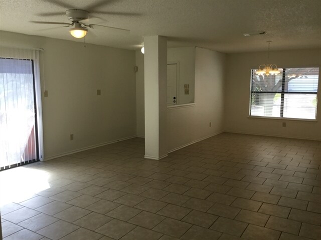 Foto del edificio - 9506 Arcade Ridge