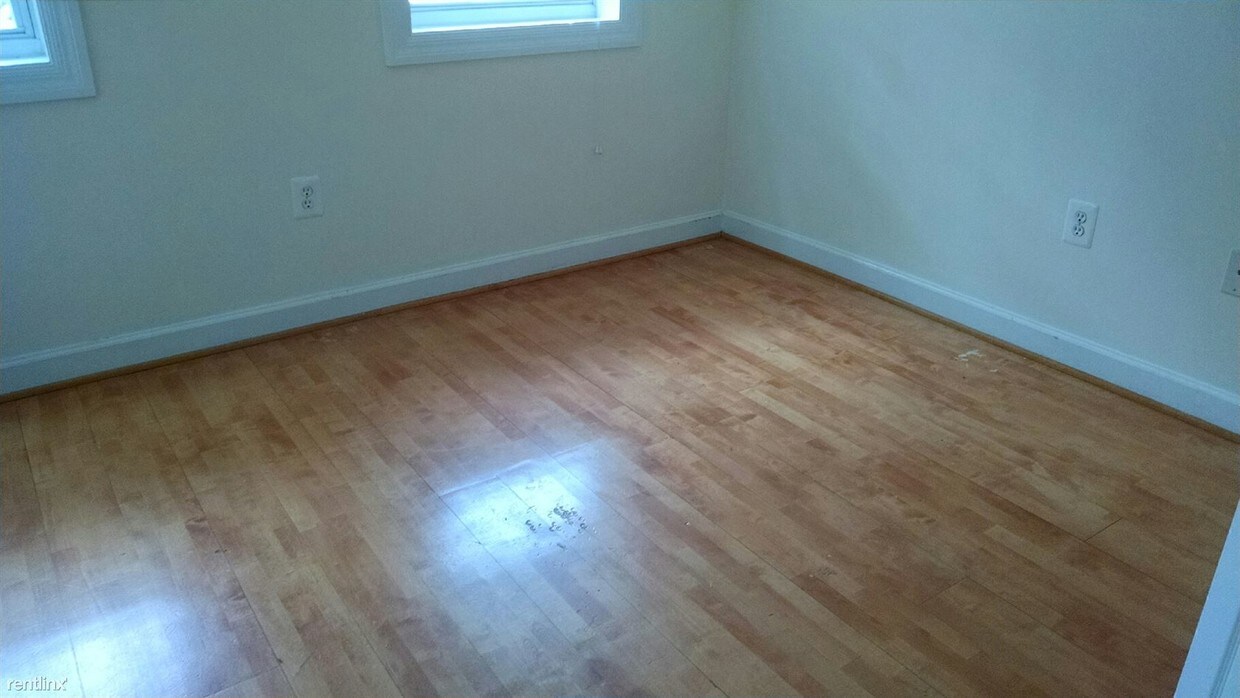 Foto principal - 1617 12th St NW