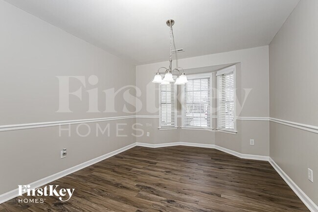 Building Photo - 5902 Black Willow Dr