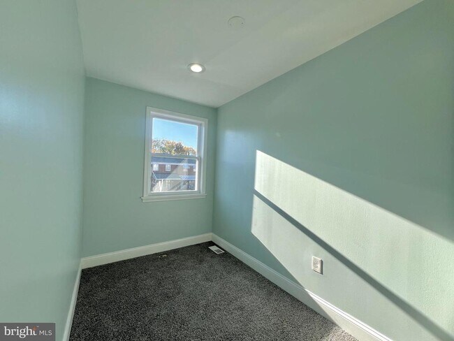 Foto del edificio - 4045 St Monica Dr