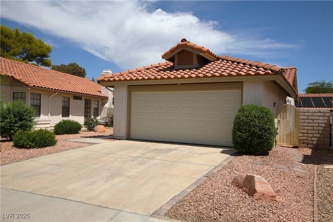 Building Photo - 672 Paulson Dr