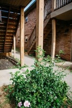 Building Photo - 116 Ballygar St