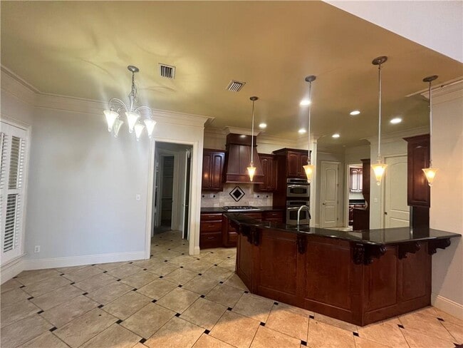 Building Photo - 6602 Crystal Ct