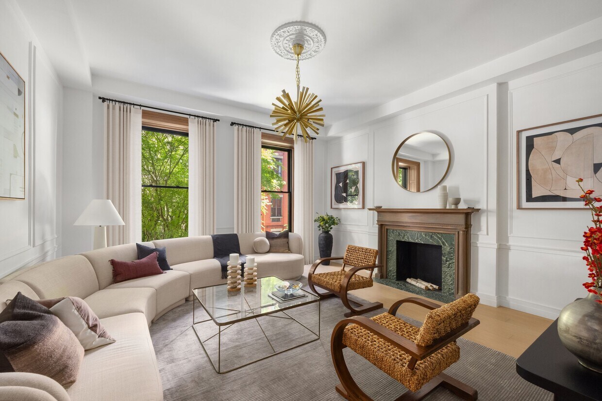 Foto principal - 53 W 85th St