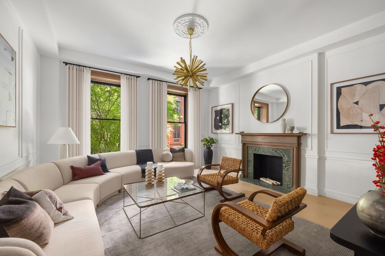 Primary Photo - 53 W 85th St
