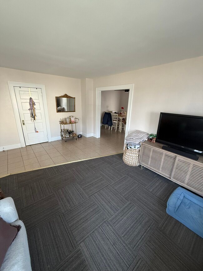 Foto del edificio - 2827 Wood St