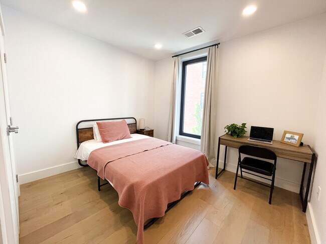 Foto del edificio - 30 Penniman Rd