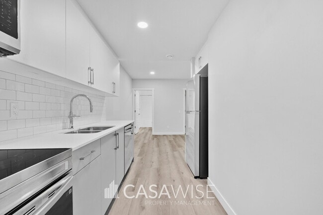 Building Photo - 8027 Cedric Mah Rd