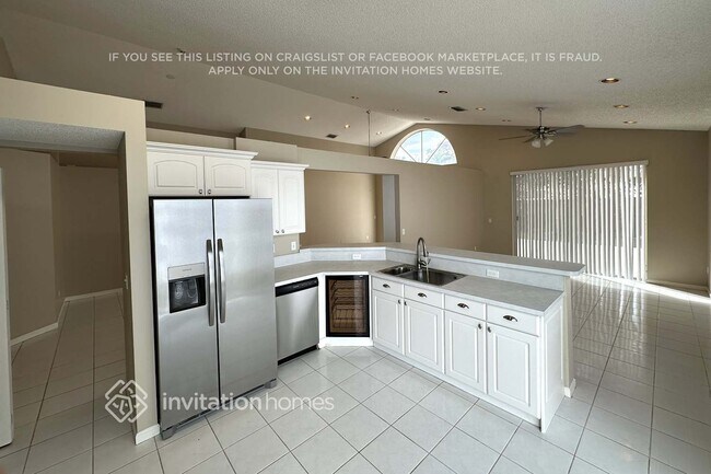 Building Photo - 7699 Thornlee Dr