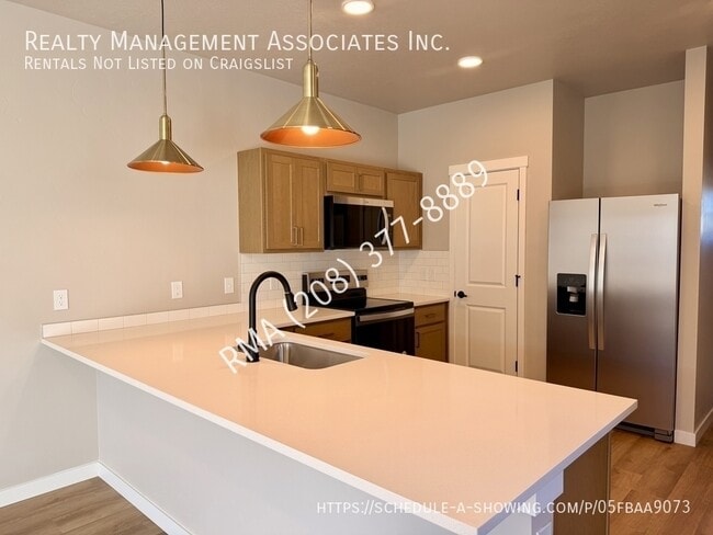Building Photo - 13809 W Audra Ln
