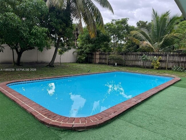 Photo - 370 NW 43rd Ave House