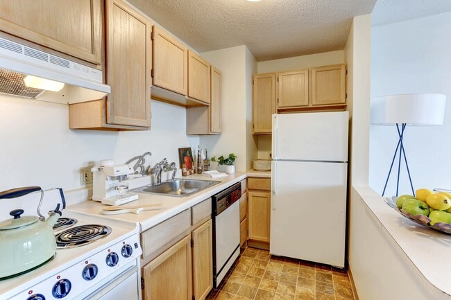 Photo - LaSalle Apartments