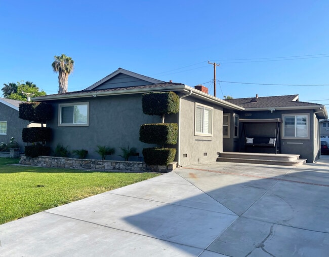 Building Photo - 14717 Terryknoll Dr