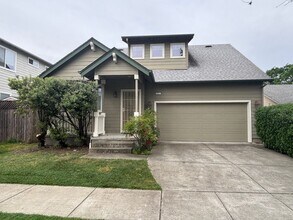 Building Photo - 1251 Clover Dr