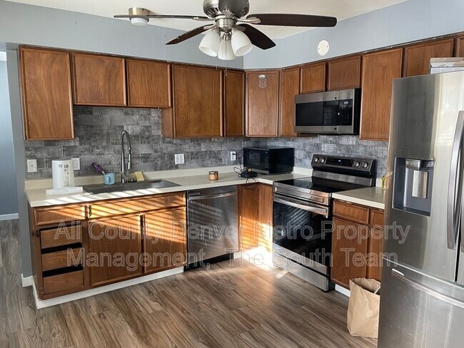 Foto del edificio - 2833 S Depew St