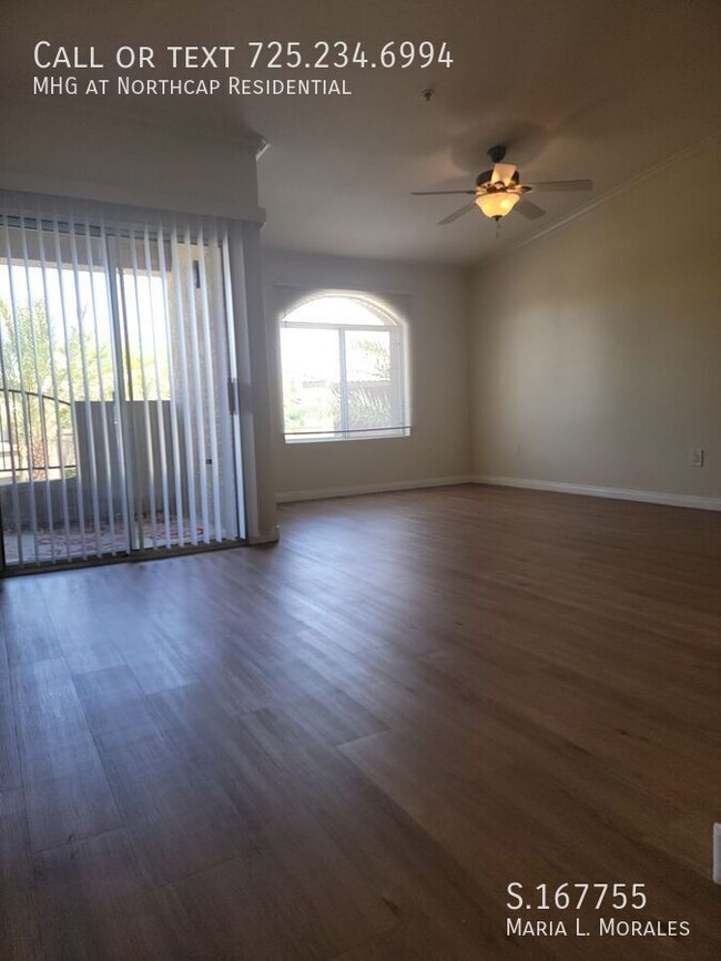 Building Photo - Great 2 Bedroom Condo - Move In Special !