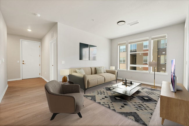 Building Photo - Holly38