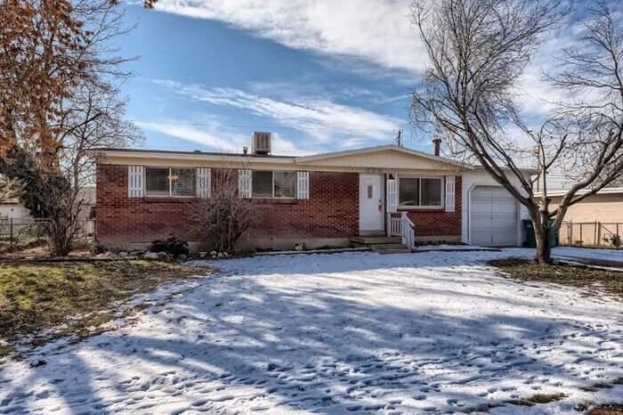 225 Green Drive, Layton, UT, 84041 House for Rent in