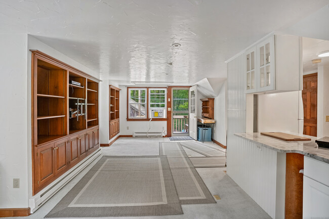 Building Photo - 86 Gallows Hill Rd