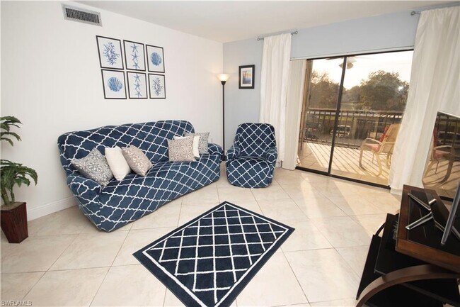 Foto del edificio - 2121 Collier Ave