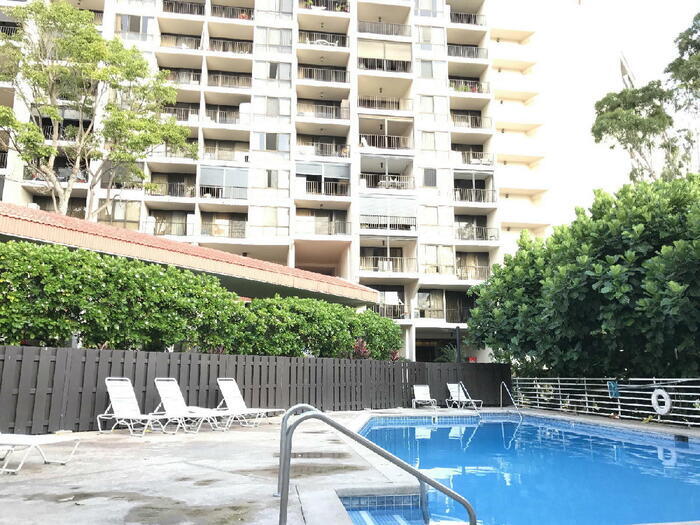 Foto principal - 3138 Waialae Ave