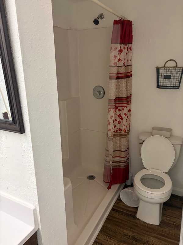 Foto del edificio - 1355 E Main St