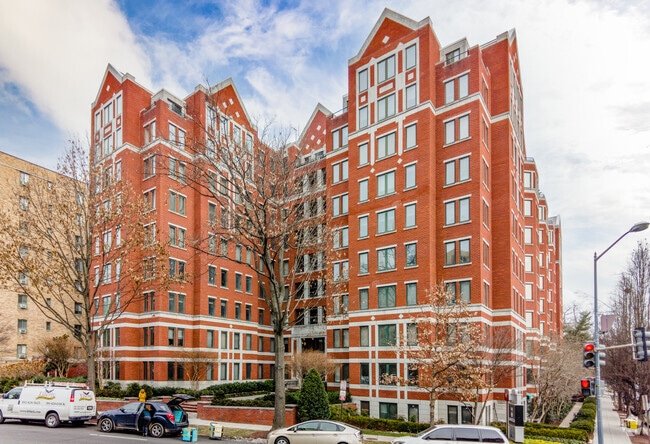 4601 Connecticut Ave NW - The Saratoga Apartments