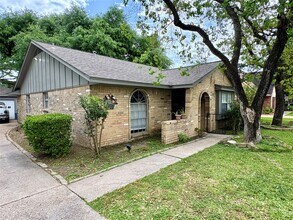 Building Photo - 21802 Rotherham Dr