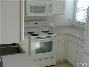 Building Photo - 410 Benton Dr