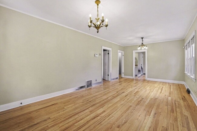 Building Photo - Charming Platte Park Bungalow Just Steps from South Pearl Street
