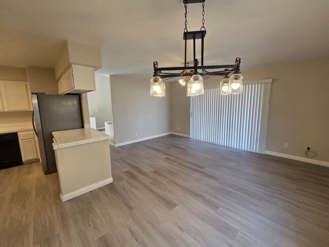 Building Photo - 3 Bed / 2 Bath Single-Story Rental with Open Layout & Low-Maintenance Yard