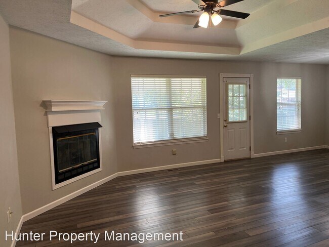 Building Photo - 3 br, 2 bath House - 204 West Fox Terrace ...