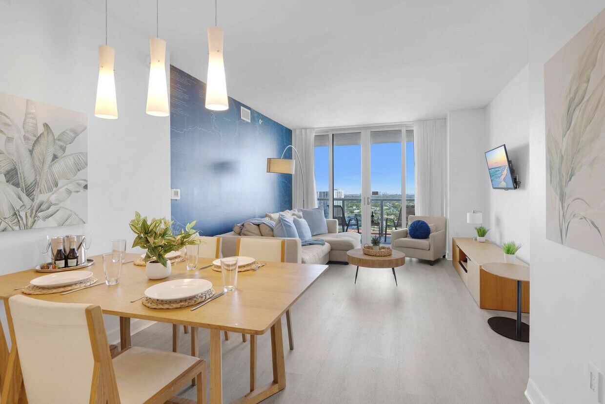 Foto principal - 1180 E Hallandale Beach Blvd