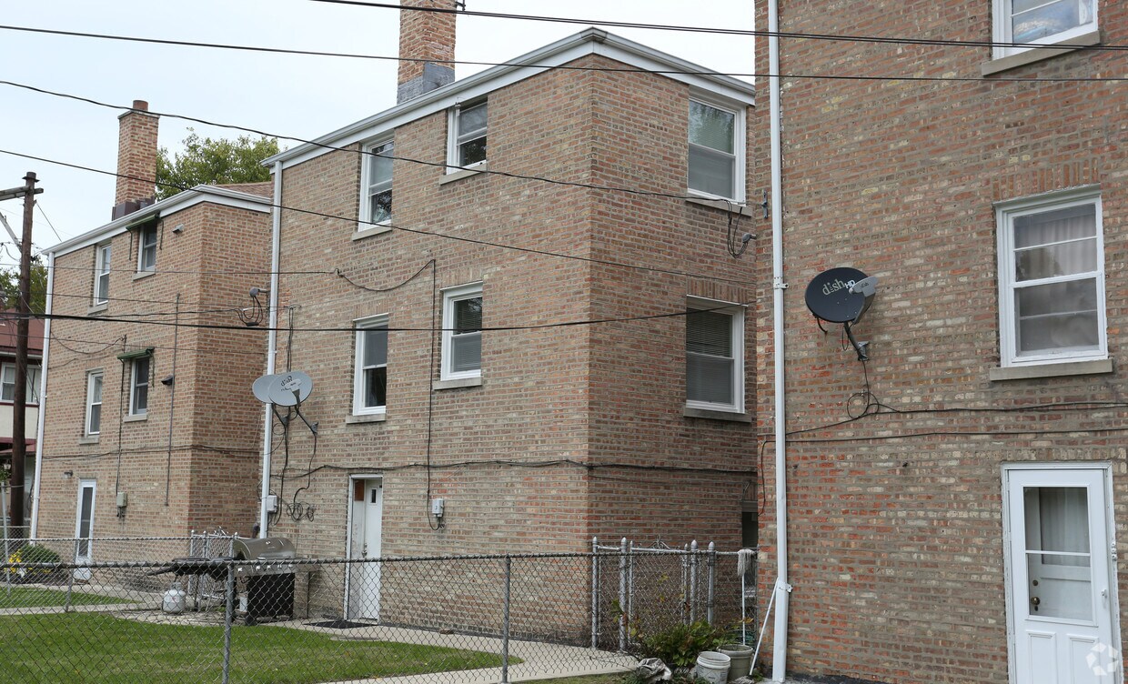 Foto del edificio - 3414 Grove Ave