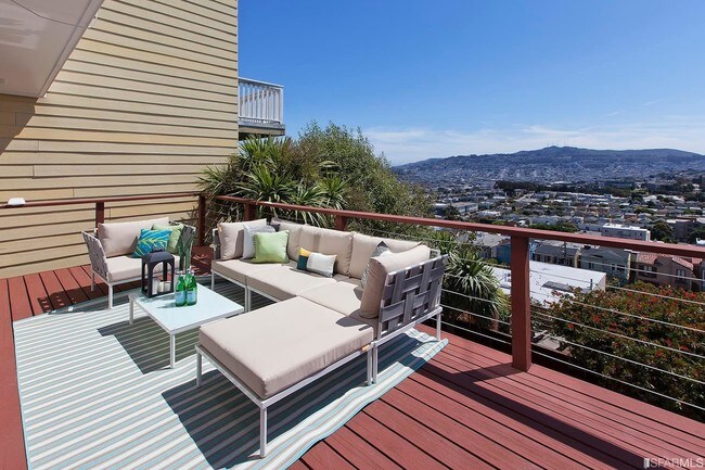 Foto del edificio - 383 Melrose Ave