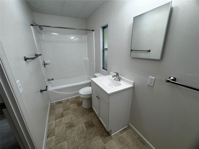 Foto del edificio - 1001 NE 77th St