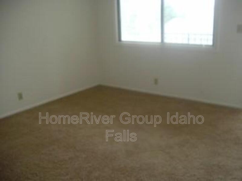 Foto del edificio - 2486 1st St