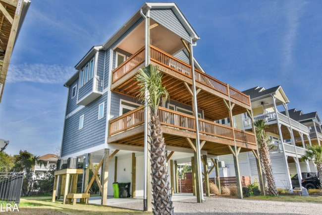 Building Photo - 324 Oceanaire Ln