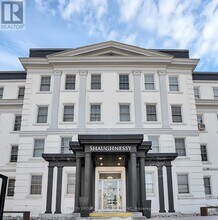 Building Photo - 697 Eglinton Ave W